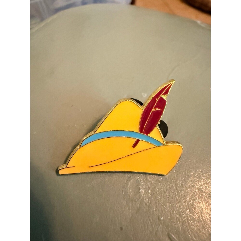 Disney Parks Character Hats Pinocchio Hat Enamel Colorful Feather Trading Pin